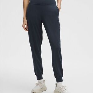 LULULEMON ALIGN JOGGERS